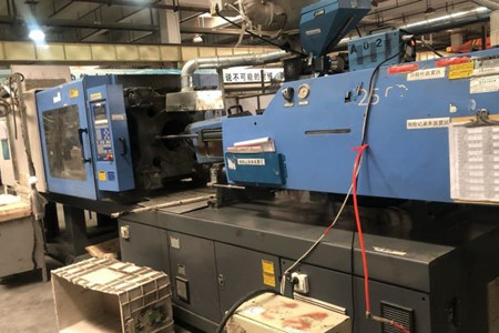 如何降低混雙色注塑機采購成本?技巧分析!