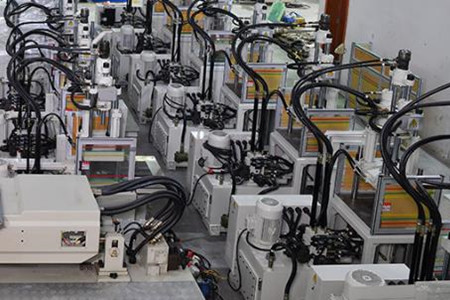 立式注塑機(jī)頂針動作異常該如何處理？